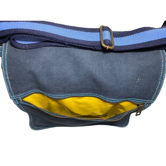 Vintage GAP Blue Canvas Messenger Bag Book Bag 90s Y2K GUC Yellow PVC Interior - Picture 2 of 14